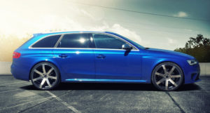 Audi RS4 Blau B8 Challenge Tuning News