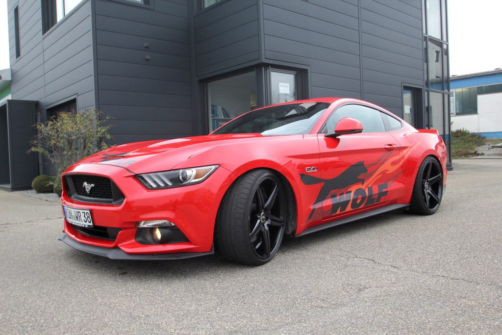 Ford Mustang GT Wolf Racing