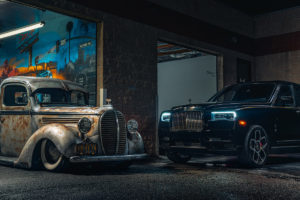 Los Angeles USA automobile Subkultur meets Rolls-Royce Cullinan Black Badge Nacht-Fotoshooting