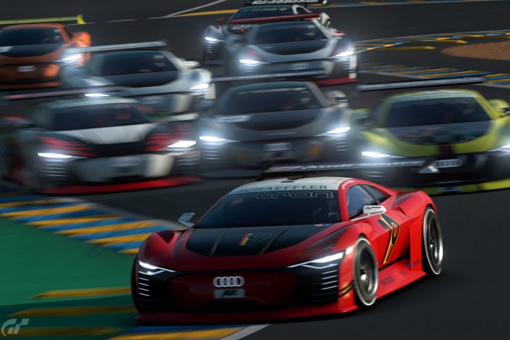 #RaceHome-Initiative Mike Rockenfeller Audi Charity Rennserie e-tron Vision Gran Turismo eSports simRacing