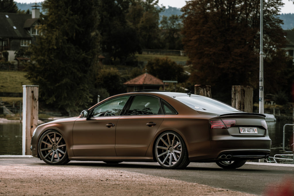 Aerotechnik Fahrzeugteile Audi A8 4H Luxuslimousine Tuning Felgen Räder Cor.Speed Sports Wheels DeVille Tieferlegung Spurplatten