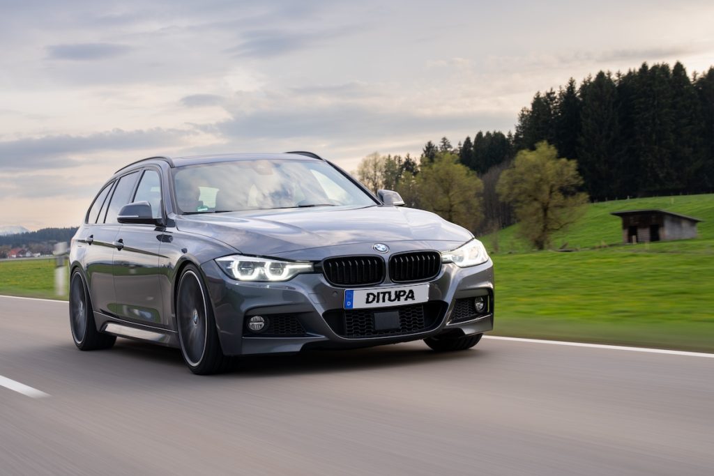 DITUPA BMW 335d Touring F31 Leistungssteigerung Softwareoptimierung App Ladeluftkühler Gewindefahrwerk