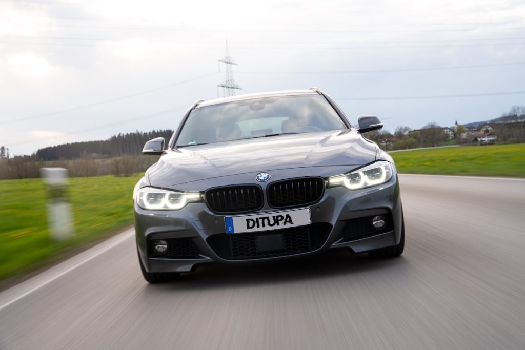 DITUPA BMW 335d Touring F31 Leistungssteigerung Softwareoptimierung App Ladeluftkühler Gewindefahrwerk