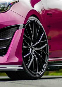 Kia Ceed GT „Pink Lady“ auf Project 3.0-Felgen