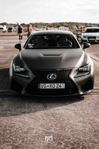 Lexus RC F von Sportauspuff-Versand