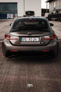 Lexus RC F von Sportauspuff-Versand