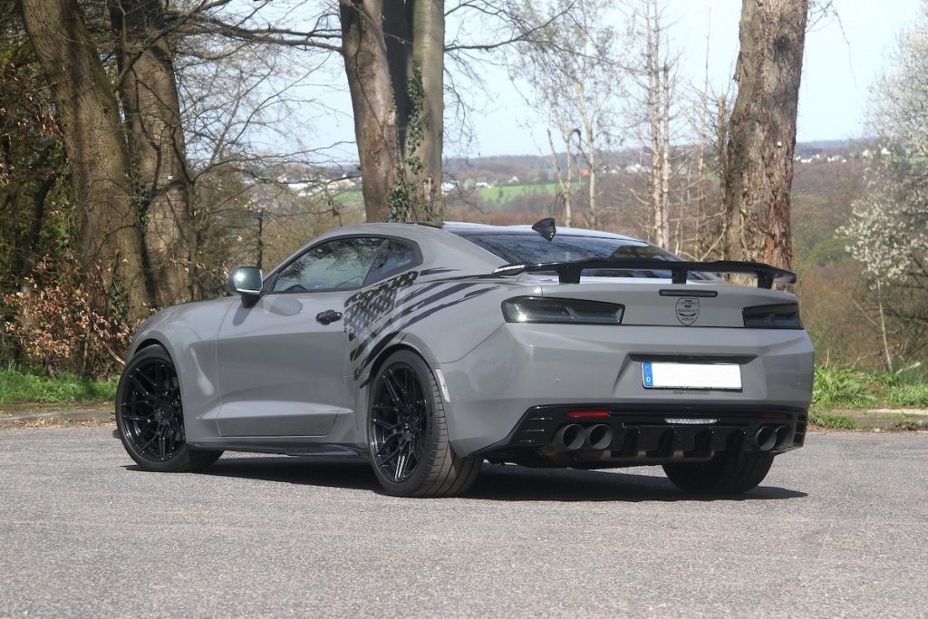 SlyStyle Performance Chevrolet Camaro 6.2 V8 Tuning Motor-Upgrade Leistungssteigerung Fahrwerk Tieferlegung Bodykit Felgen Folierung Innenraum-Veredelung