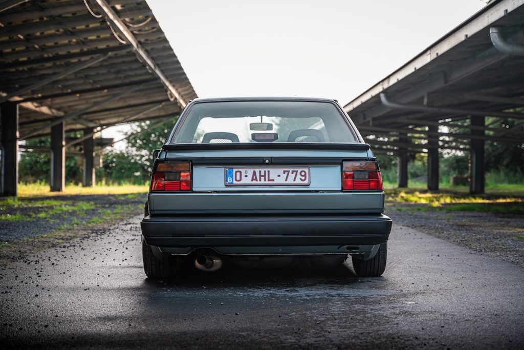 VW Jetta 1.8 CL 1988 Kompaktklasse Limousine Tuning Weber-Vergaser Luftfahrwerk Airride Felgen Bremsanlage Innenraum-Veredelung