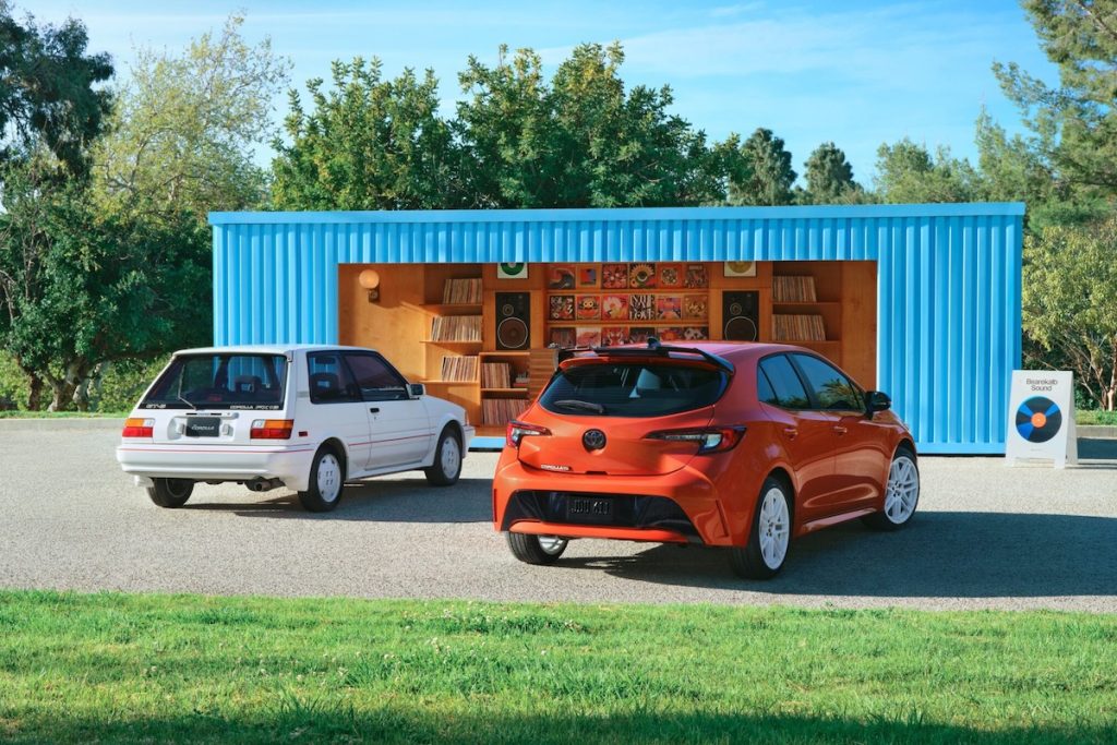 Toyota Corolla FX Edition 2026 Neuheit Sondermodell limitiert USA Retro Kompaktklasse Schrägheck