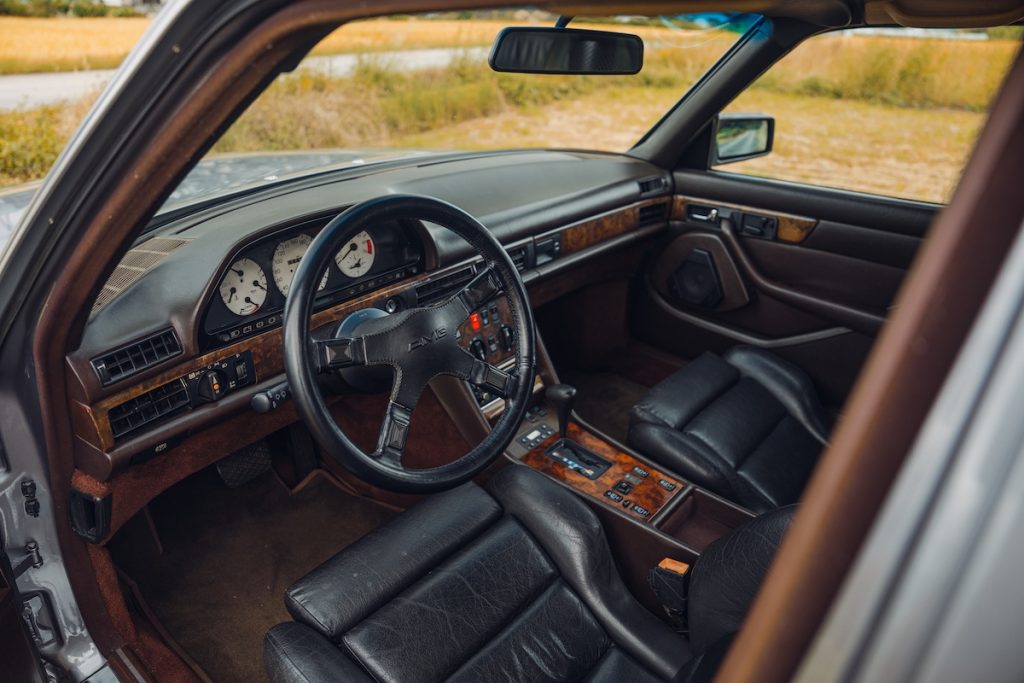 Mercedes-Benz 500 TE Baureihe 126 Tuning Kombi-Umbau Karosserie Fahrwerk Felgen Bremsanlage Innenausstattung Japan