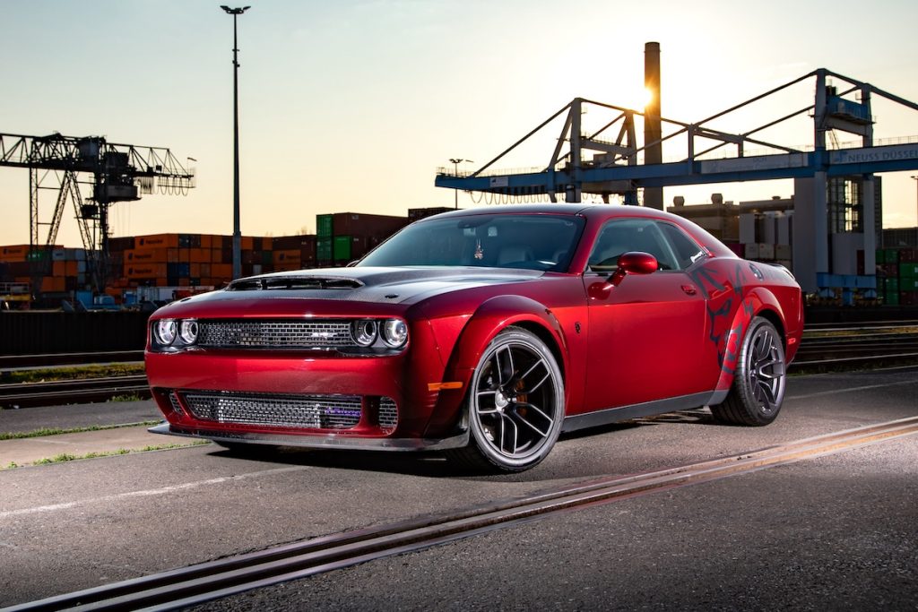 Dodge Challenger SRT Hellcat Tuning Leistungssteigerung Differenzialverstärkung Fahrwerk Carbon Karosserieteile US-Muscle Car Coupé Drag Racing