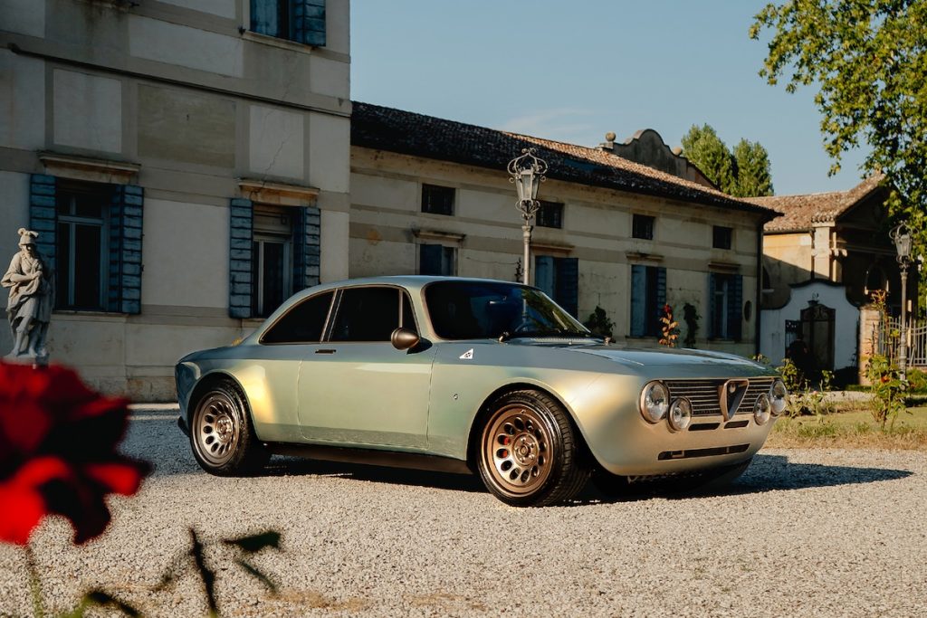 Totem Automobili GT Super "Marinella" Kollaboration Unikat Restomod Coupé Italien Carbon Karosserie Sonderlackierung Custom-Innenausstattung Concours d'Elegance Pebble Beach