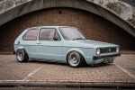 VW Golf 1 Großbritannien Tuning Carbon-Karosserieteile Motor-Upgrade Airride Luftfahrwerk Felgen Bremsen Innenraum-Veredelung