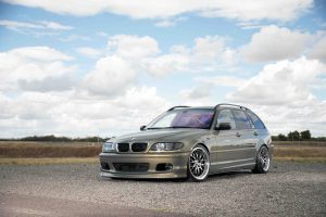 BMW E46 325i Touring Messing Metallic