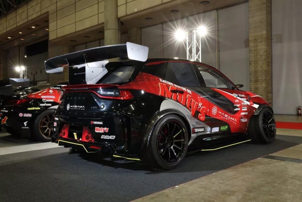 Kazama Lexus LBX Tokyo Auto Salon Tuning Formula D Drift Racer 2JZ Reihensechszylinder Leistungssteigerung Getriebe Bremsanlage Fahrwerk Heckantrieb Widebody Karosseriekit Felgen Japan