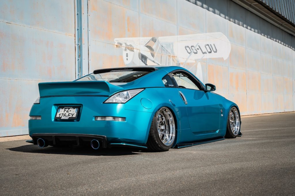 Nissan 350Z Tuning Bodykit Folierung Airride Luftfahrwerk Felgen Bremsen Innenraum-Veredelung Sportwagen Coupé Frankreich