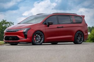 Chrysler VANkulture Pacifica Concept Minivan Tuning Bodykit Felgen Folierung Fahrwerk Bremsen Abgasanlage USA Roadkill Nights