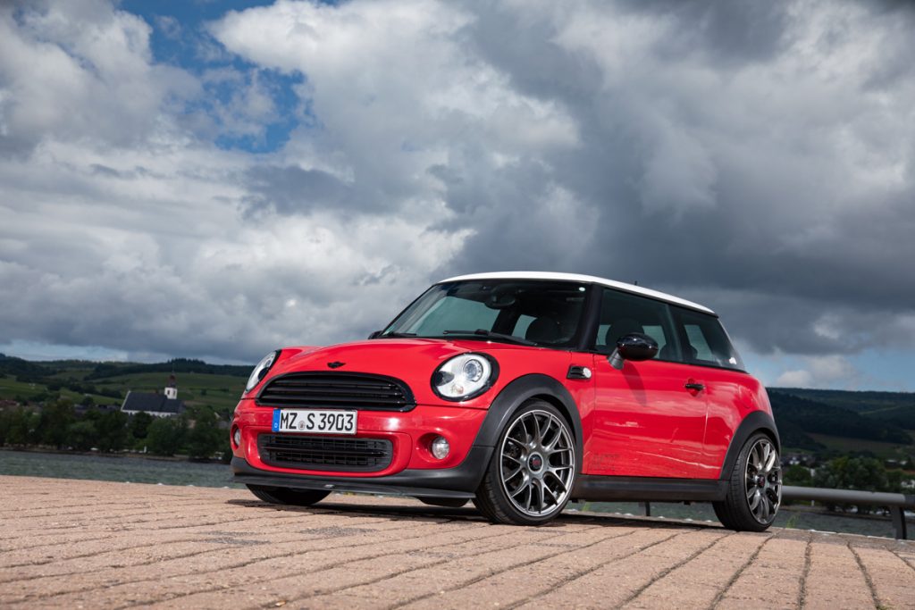 Maxi-Tuner.com MTC140 MINI Cooper R56 Leistungssteigerung Gewindefahrwerk Abgasanlage Felgen Karosserieteile Datendisplay