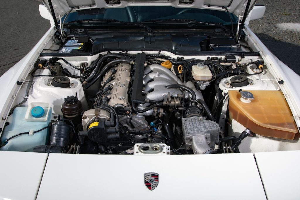 dp Motorsport Porsche 944 S2 Coupé Tuning Individualisierung Abgasanlage Fahrwerk Felgen Bremsanlage Innenraum-Veredelung