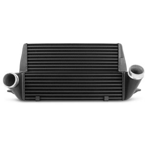BMW E91 325d und E9x-Ladeluftkühler von Wagner Tuning