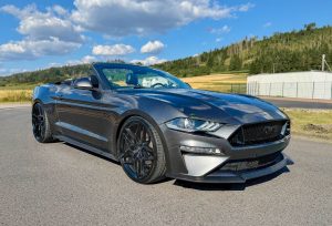 Verfeinertes Muscle Car: neue SenZZo am Open Air-Mustang