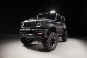 WALD JIMNY/SIERRA Black Bison Edition Black Background