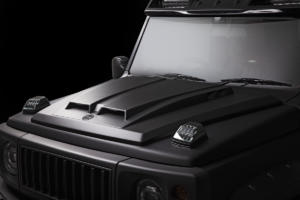 WALD JIMNY/SIERRA Black Bison Edition Black Background