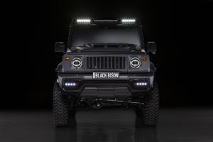 WALD JIMNY/SIERRA Black Bison Edition Black Background