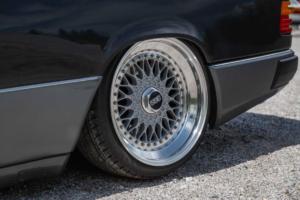 Classic Mercedes-Benz C124 Coupé