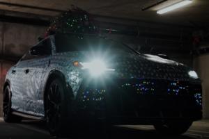 1016 Industries Harrison Woodruff Lamborghini Urus Geschenkpapier Weihnachten Baum Beleuchtung USA Hochleistungs-SUV Sportwagen