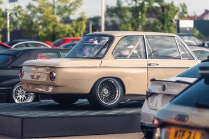 1970 BMW 2002 tii Tuning Motor Leistungssteigerung Karosserie Bodykit Getriebe Fahrwerk Felgen Bremsen Innenraum-Individualisierung Showcar Klassiker Oldtimer Ultrace