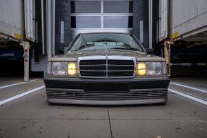 1989 Mercedes 190 E W201 Tuning Bodykit Luftfahrwerk Tieferlegung Felgen Innenraum-Veredelung Mittelklasse Limousine Klassiker Oldtimer Baby Benz