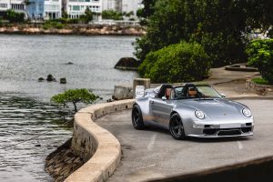 1995 Porsche 911 Speedster Remastered by Gunter Werks Restomod limitiert Sportwagen Carbon Heckmotor luftgekühlt Versteigerung Hong Kong RM Sotheby's