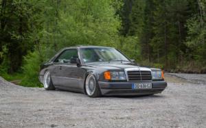 Classic Mercedes-Benz C124 Coupé