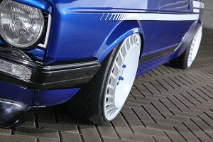 VW Golf I Blau