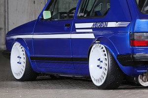 VW Golf I Blau