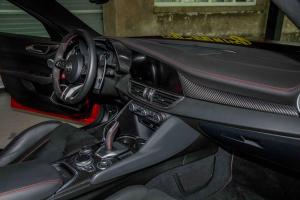 Alfa Romeo Giulia Quadrifoglio von JMS Fahrzeugteile und Schmidt Revolution