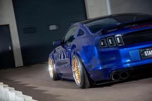 Ford Mustang GT/CS blau