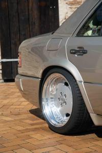 Mercedes-Benz W124 500 E