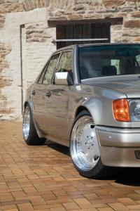 Mercedes-Benz W124 500 E