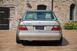 Mercedes-Benz W124 500 E