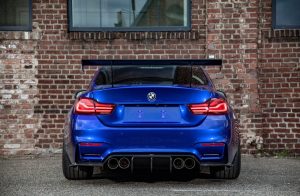 4C9A4374aBMW F82 M4 blau Carbon