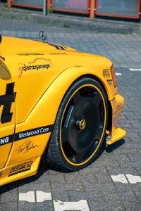 Mercedes S124 Evo II-Look