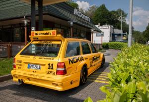 Mercedes S124 Evo II-Look