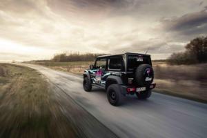 Suzuki Jimny „HelloBBM 80ies“ von BBM Motorsport