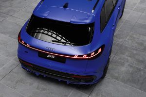 ABT Sportsline Audi SQ5 Tuning Leistungssteigerung Fahrwerk Tieferlegung Felgen Bodykit Karosserieteile Abgasendrohre SUV Topmodell