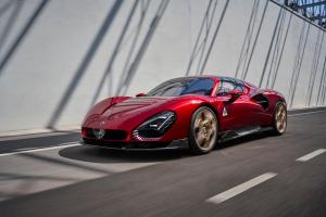 Alfa Romeo 33 Stradale Mittelmotor-Sportwagen limitiertes Sondermodell