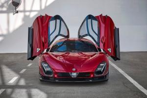 Alfa Romeo 33 Stradale Mittelmotor-Sportwagen limitiertes Sondermodell