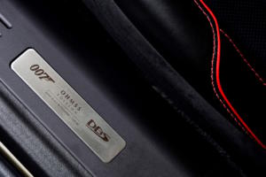 Aston Martin DBS Superleggera OHMSS Edition Sondermodell limitiert James Bond 007 Sportwagen