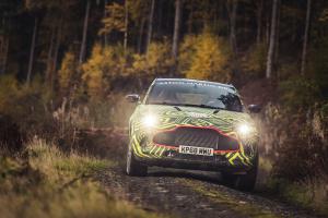 Aston Martin DBX 2019 Neuheit SUV Prototyp Erlkönig Testfahrt